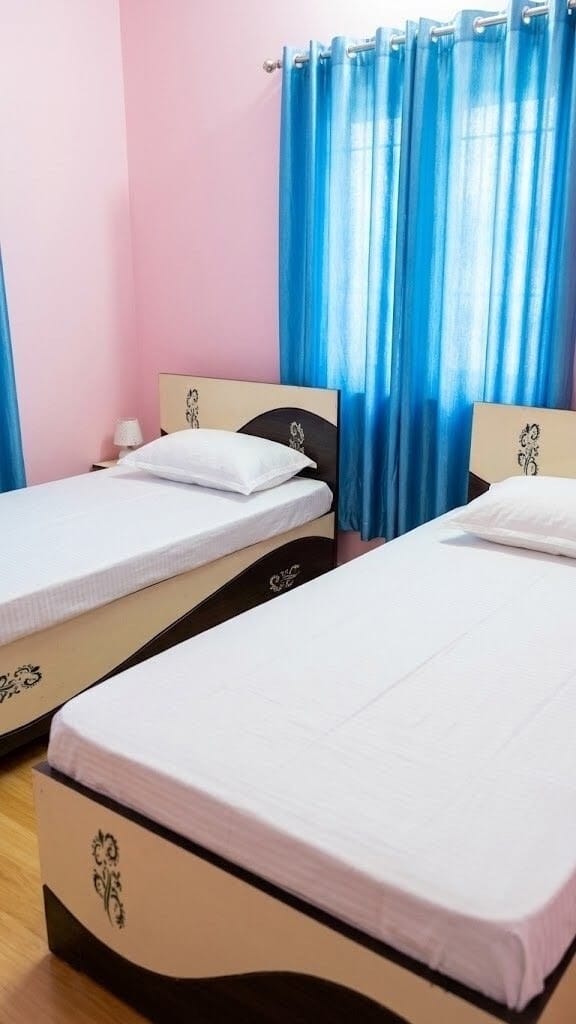 Memory-1 double sharing room