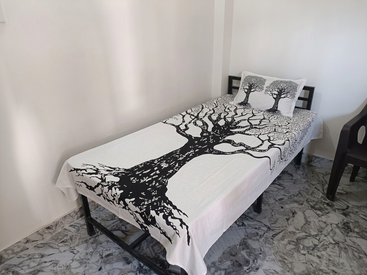 Memory-1 single sharing room
