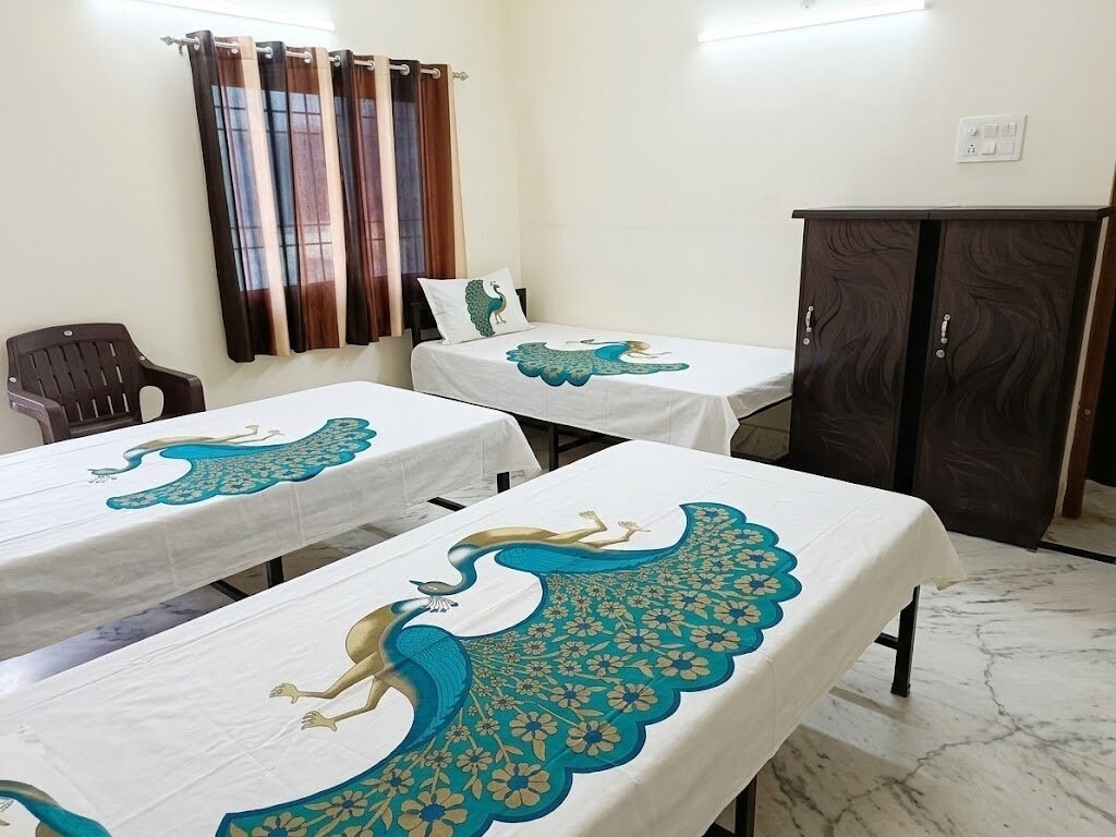 Memory-3 Triple Room