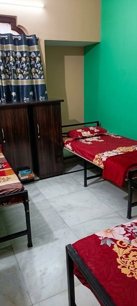 Memory-3 Triple Room